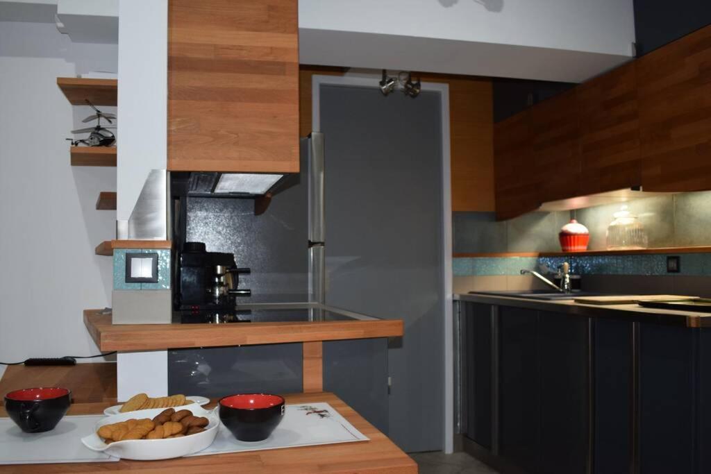 3H Myrto Ενα Λειτουργικό Studio Κοντά Στην Αθήνα Exteriör bild